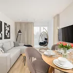 Апартаменты Beautiful With Balcony And Parking By Renters